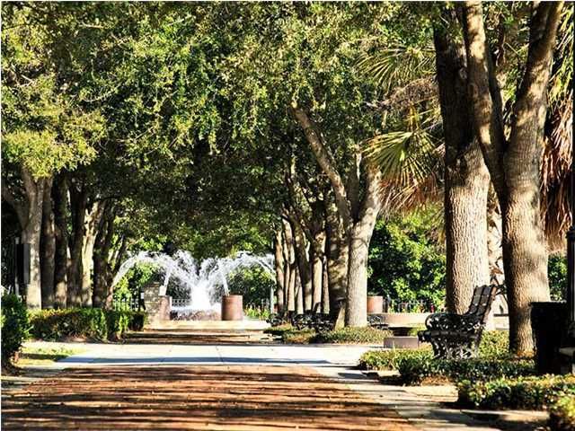 32 Prioleau St #M, Charleston, SC 29401