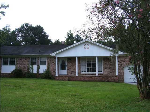 137 Clay St, Goose Creek, SC 29445