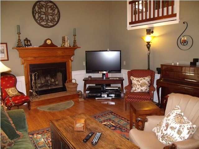 521 King Charles Cir, Summerville, SC 29485