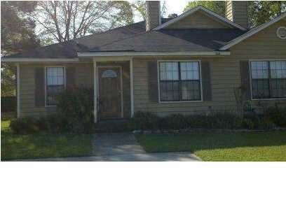 708 Winthrop St #A, Ladson, SC 29456