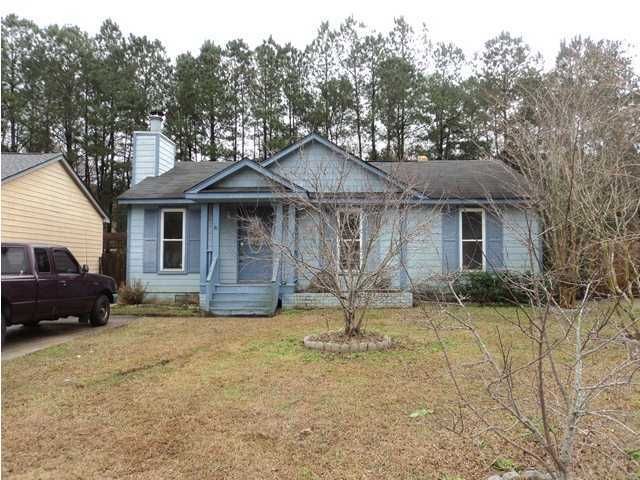 242 Winding Trail Ln, Summerville, SC 29483