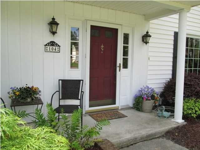 104 Santee Ct, Summerville, SC 29483