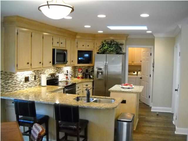 816 Detyens Rd, Mount Pleasant, SC 29464