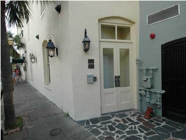235 Meeting St #D, Charleston, SC 29401