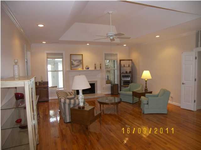 1324 Woodlake Ct, Mount Pleasant, SC 29464