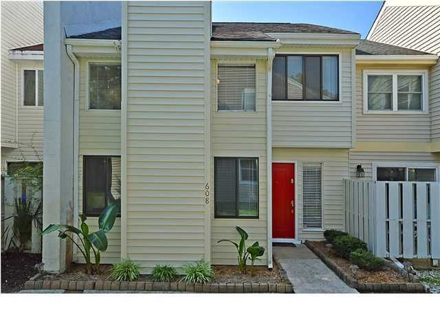 608 Baytree Ct, Charleston, SC 29464
