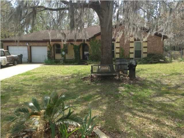 237 Houston Dr, Ladson, SC 29465