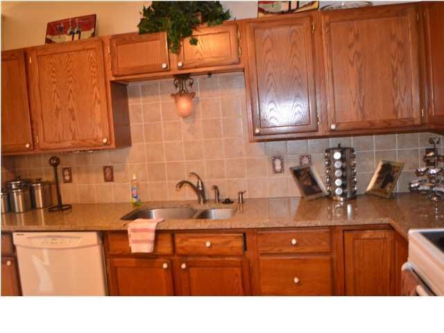 8391 Coventry Rd, North Charleston, SC 29420