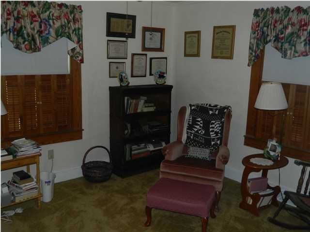 618 S Laurel St, Summerville, SC 29483