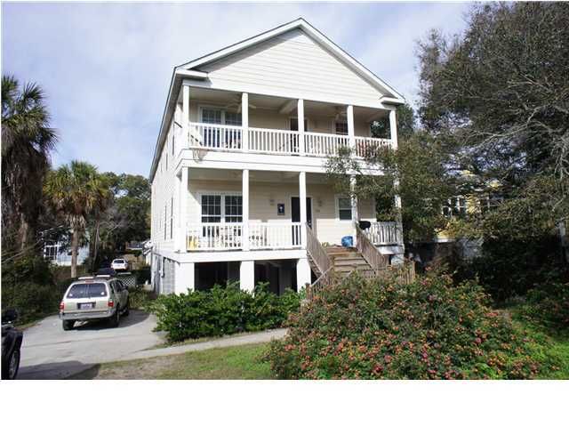 116 W Cooper Ave, Folly Beach, SC 29439