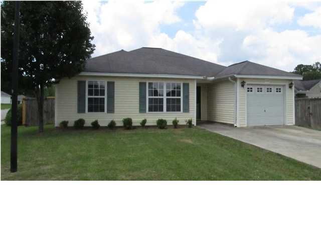 1700 Misty Ct, Hanahan, SC 29410
