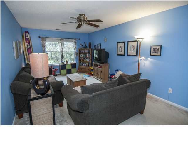 1264 Hampshire Rd, Charleston, SC 29412