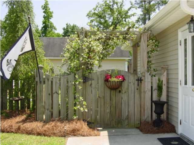 104 Cypress View Rd, Goose Creek, SC 29445