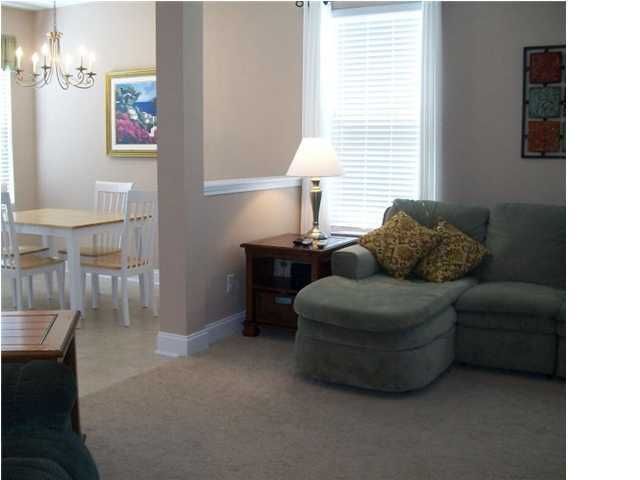 106 Alumni Ct, Ladson, SC 29456