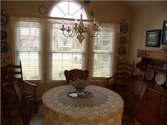 1403 White Ibis Ct, Hanahan, SC 29410