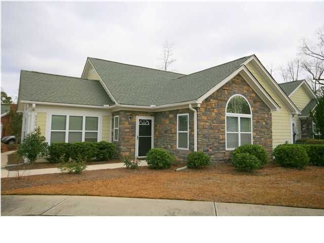 8800 Dorchester Rd #2402, North Charleston, SC 29420