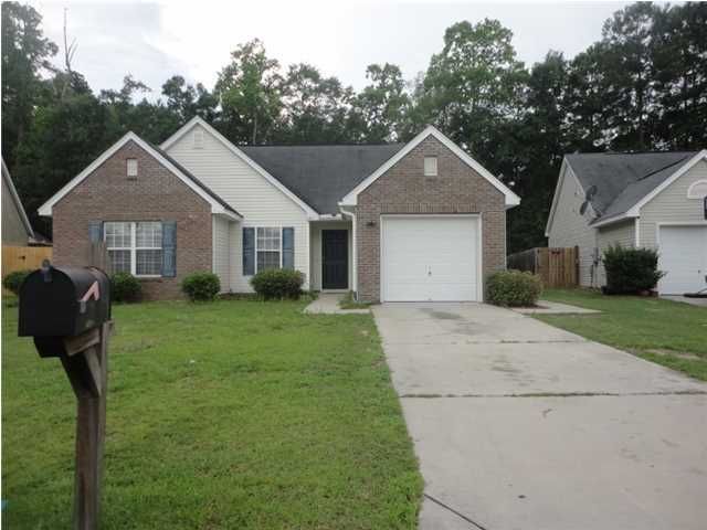 1414 Pinethicket Dr, Summerville, SC 29483