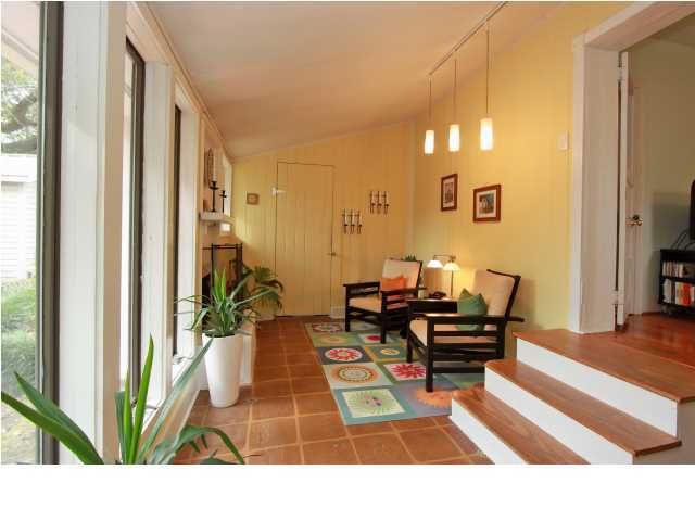 20 Campbell Dr, Charleston, SC 29407