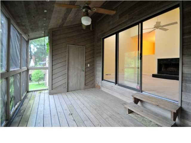 27 Arabian Dr, Charleston, SC 29407