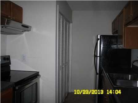 7930 Edgebrook Cir #B, North Charleston, SC 29418