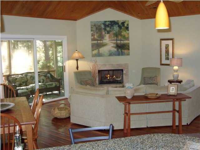 2707 Old Forest Dr, Seabrook Island, SC 29455