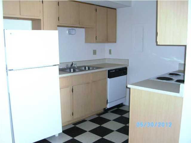 2494 Etiwan Ave #D4, Charleston, SC 29407