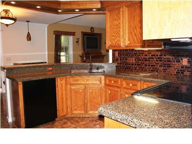 120 Dresden Dr, Goose Creek, SC 29445