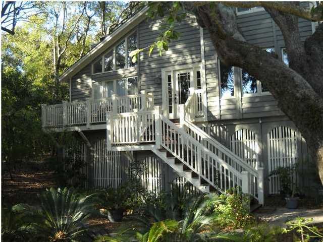 13 Fairway Oaks Ln, Isle Of Palms, SC 29451