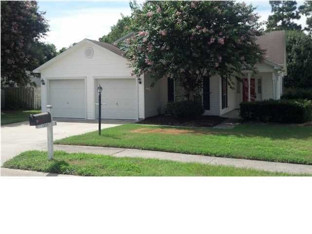 1323 Cadence Dr, Mount Pleasant, SC 29464