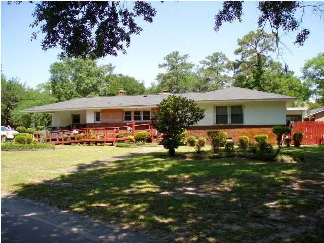 2016 Renneau Ave, North Charleston, SC 29406