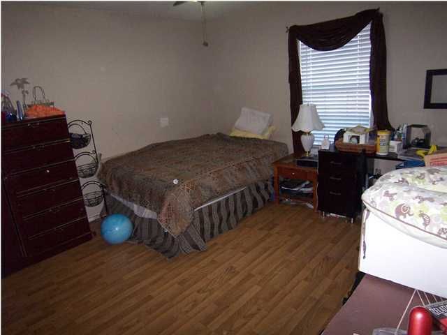 7771 Ginger Ln, North Charleston, SC 29420