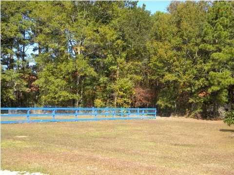 122 Barnhill Rd, Ladson, SC 29456