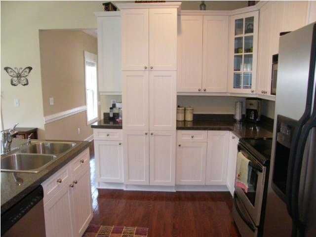 107 S Ainsdale Dr, Charleston, SC 29414