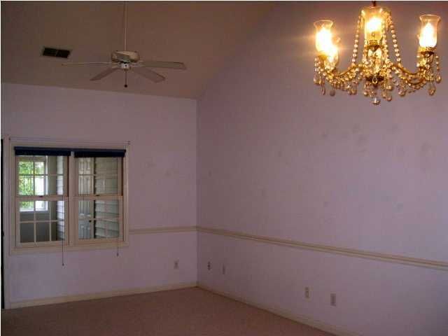 2443 Deer Ridge Ln, North Charleston, SC 29406