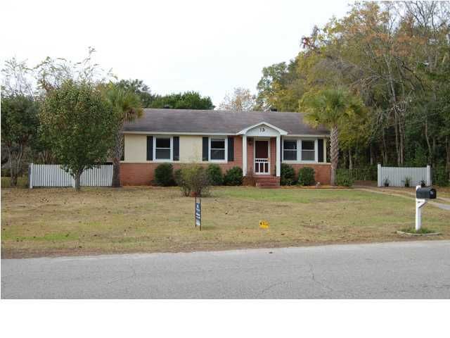 15 Ellen Dr, Mount Pleasant, SC 29464