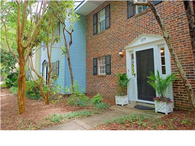 219 Heritage Cir, Mount Pleasant, SC 29464
