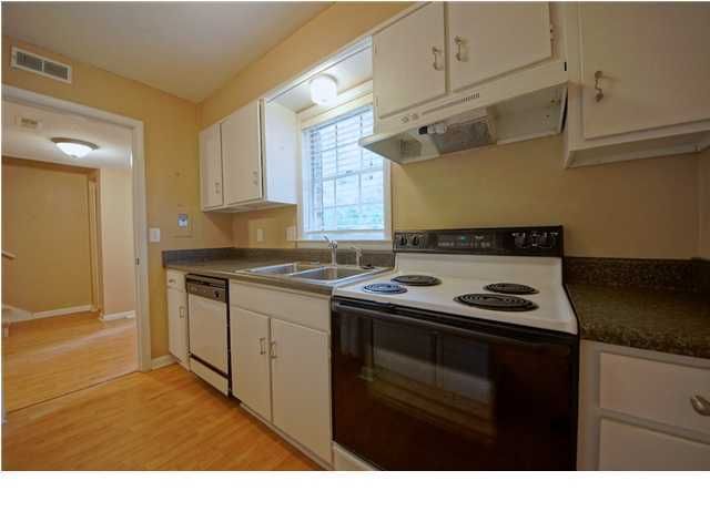 219 Heritage Cir, Mount Pleasant, SC 29464