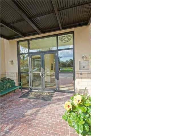 200 River Landing Dr #B202, Charleston, SC 29492