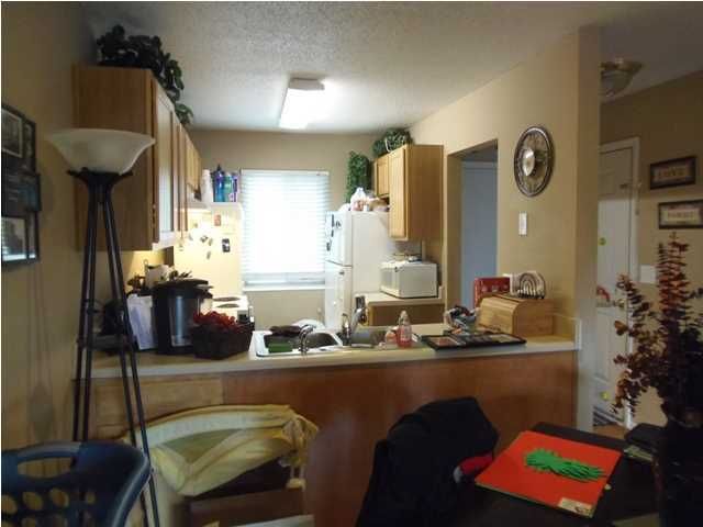 607 Andrea Ln, Hanahan, SC 29410