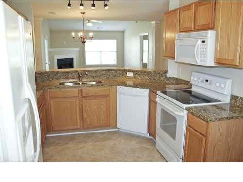 7317 Suncatcher Dr, Hanahan, SC 29410