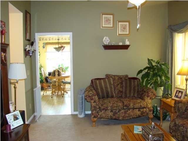 431 Courtland Dr, Summerville, SC 29483