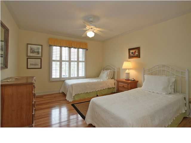 18 Linkside Ct, Isle Of Palms, SC 29451