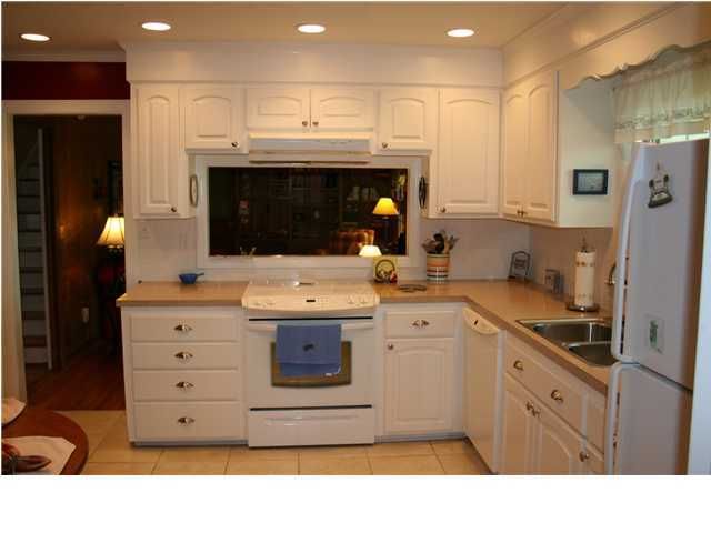 1807 Wilshire Dr, Charleston, SC 29407