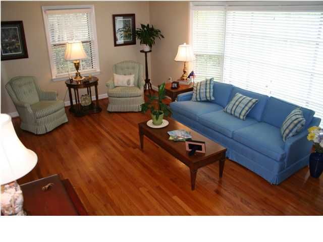 1807 Wilshire Dr, Charleston, SC 29407