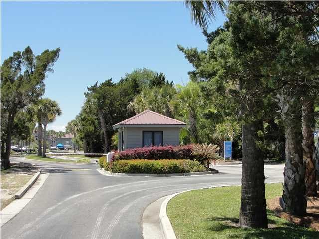 80 Mariners Cay Dr, Folly Beach, SC 29439