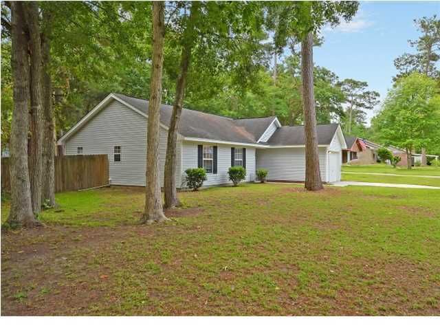 138 Larson Rd, Summerville, SC 29485