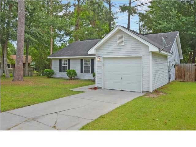 138 Larson Rd, Summerville, SC 29485
