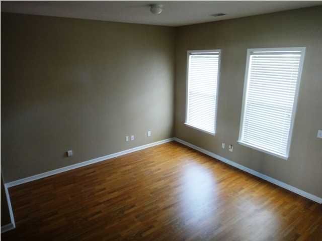 104 Dandelion St, Summerville, SC 29483