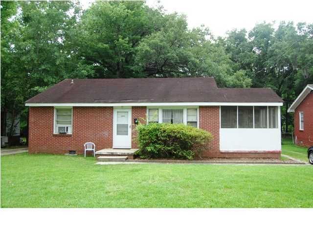 1641 Greenbay Dr, Charleston, SC 29406