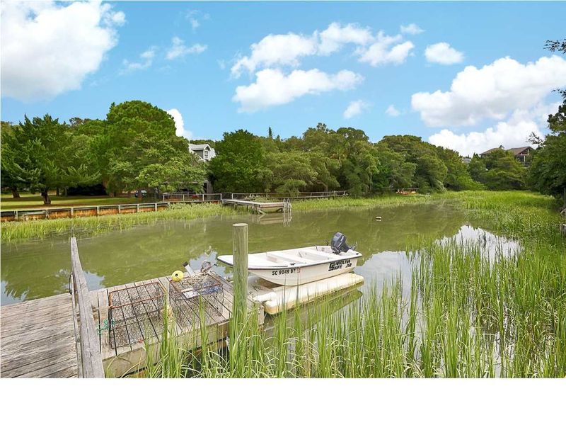 1008 E Erie Ave, Folly Beach, SC 29439